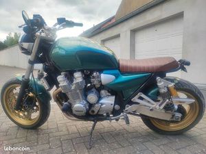 XJR1300 CAFÉ RACER