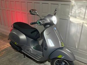 VESPA 125 GTS SUPERTECH