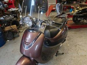 SYM ALLO 45KM NETTE STAAT MET GARANTIE — SCOOTERS | SYM — MARKTPLAATS