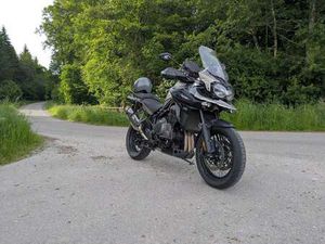 TRIUMPH TIGER 1200