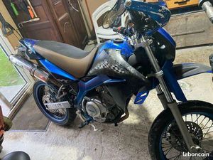 MOTO YAMAHA 125 XT