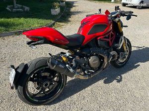 DUCATI MONSTER 1200S