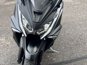 KYMCO AK 550 SPORT ÉDITION LIMITÉE