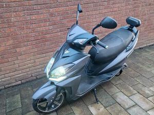 ELEKTRO ROLLER FUTURA FALCON ZU VERKAUFEN