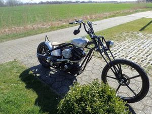 HARLEY-DAVIDSON CUSTOM-BIKE UNIKAT EINZELSTÜCK IM STARRRAHMEN