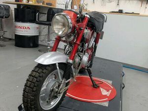 HONDA DAX ST 50 KLEINKRAFTRAD SCHUH DAX