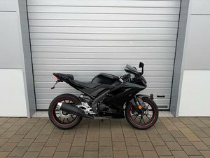 YAMAHA YZF-R 125 RE40 2022 *1.HAND* *SERVICE/TÜV NEU*