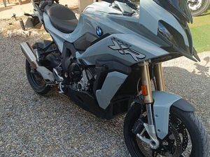 BMW S1000XR