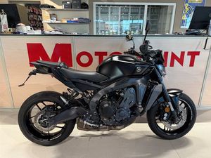YAMAHA MT-09 INKL. ZUBEHÖR