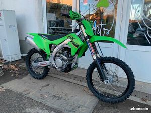 KAWASAKI 250 KXF 2022 36H CROSS ETAT PROCHE DU NEUF