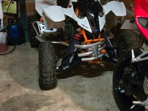 QUAD POLARIS 525 PREDATOR