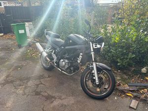 SUZUKI SV650N