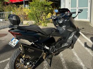 YAMAHA T-MAX 560 TECH MAX DARK PETROL FULL OPTIONS