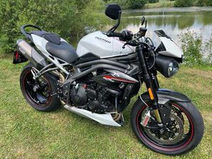 TRIUMPH SPEED TRIPLE RS