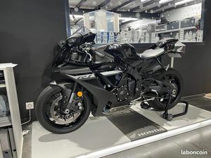 YAMAHA R1 CHEZ MOTO LA MAJOR AUBAGNE / GARANTIE 12 MOIS