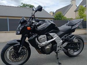 KAWASAKI Z750