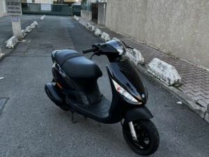PIAGGIO ZIP 50 4T 2018 50 CM3 | SCOOTER | 4 772 KM | NOIR | 83700 ST RAPHAEL