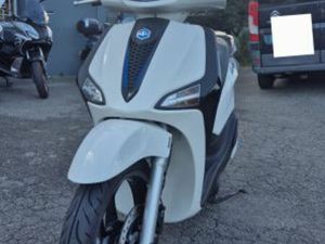 PIAGGIO LIBERTY 125 IGET 2025 125 CM3 | SCOOTER | 1 000 KM | BLANC | 64200 BIARRITZ