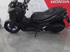 YAMAHA X-MAX 125 ABS BUSINESS