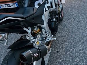APRILIA TUONO V4 APRC