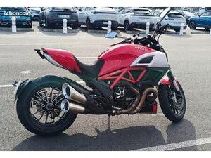 DUCATI DIAVEL RED CARBON ABS 162CV