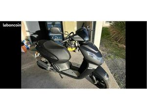 PEUGEOT KISBEE BLACK ÉDITION