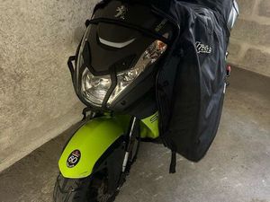 SCOOTER STREETZONE 50 CC