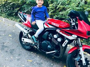 VEND YAMAHA 600 FAZER POSSIBLE ÉCHANGE CONTRE VOITURE