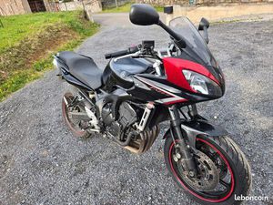 YAMAHA FAZER