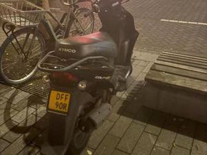 KYMCO AGILITY 50 - 2015 - GEEL KENTEKEN — SCOOTERS | KYMCO — MARKTPLAATS