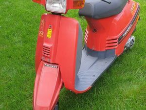 SCOOTER 50 ST PEUGEOT