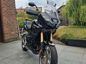 ② TRIUMPH TIGER 1050