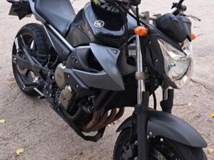 MOTO YAMAHA XJ6 600