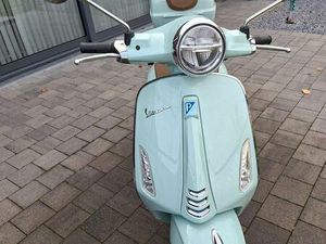 ② PIAGIO VESPA 125 CC PRIMAVERA 2021 AVEC SEULEMENT 300 KM !