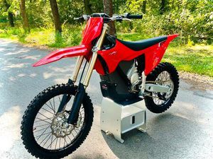 STARK VARG MOTOCROSS