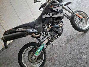 SUPERMOTO 640 LC4 PRESTIGE