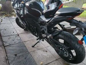 KAWASAKI - NINJA ZX4R