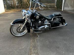 HARLEY DAVIDSON SOFTAIL DELUXE CHICANO UMBAU