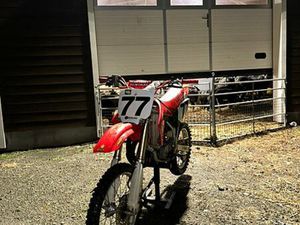HONDA CR85R