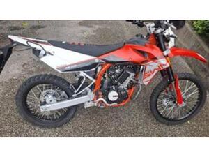 RS 125 R (2021 - 23)