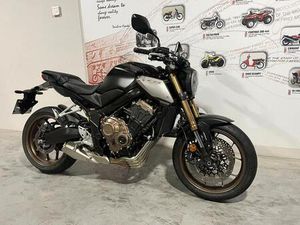 ② HONDA CB650R NEO-RETRO NAKED IN NIEUWSTAAT