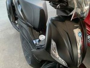 PIAGGIO BEVERLY 300 POLICE