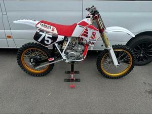 ② YAMAHA YZ250 1991