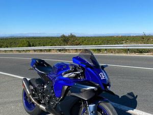 YAMAHA R1 998 CM3, 2022 GOD.