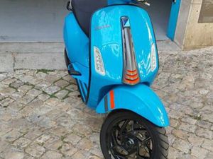 VESPA PRIMAVERA 125 COM ARROIOS