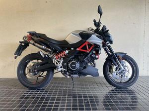 VENDO APRILIA SHIVER 900 ABS (2017 - 18) USATA A LIVORNO (CODICE 9895982) - MOTO.IT