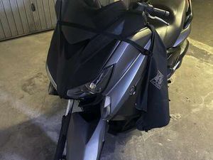 YAMAHA X-MAX 250 BLACK GRIGIO