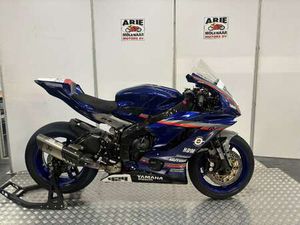 YAMAHA YZF-R6 BLAUW