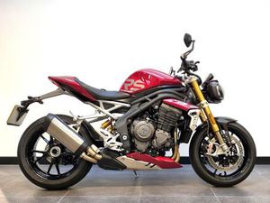 TRIUMPH SPEED TRIPLE 1200 RS NAKED PETROL MANUAL EURO 5 (179 PS) 1160 CC