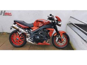 TRIUMPH SPEED TRIPLE 1050 MIT GEWÄHRL. !!WINTERPREIS !!!